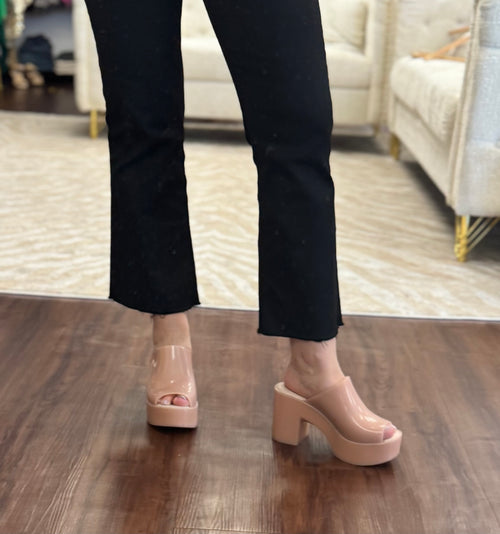 Melissa Minimalist Stylish Clog Mule