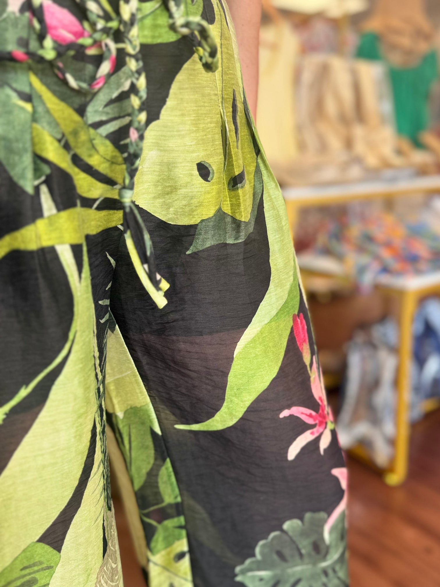 Tropical Print Pleated Wide Leg Braided Belt Pant