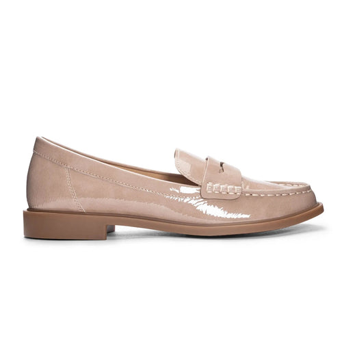 Beloved Classic Sleek Vamp Detail Slip On Loafer