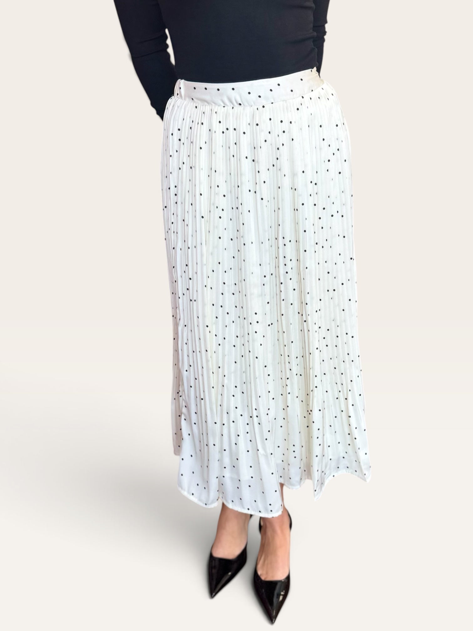 Polka Dot Pleated Maxi Skirt