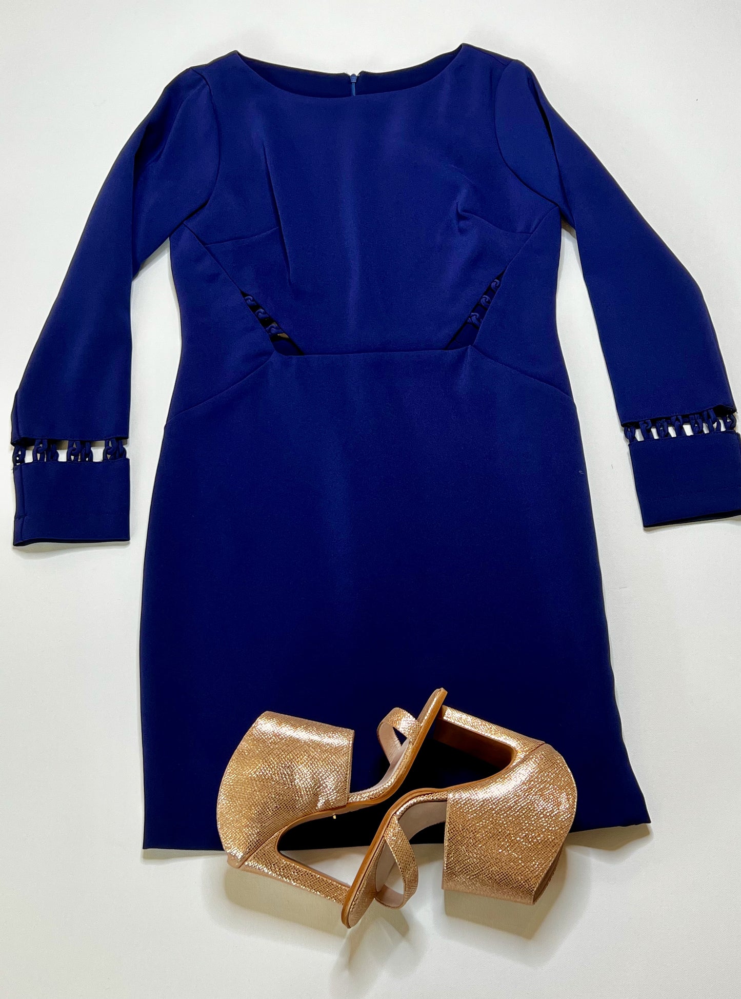 Knot Long Sleeve Cut Out Dress